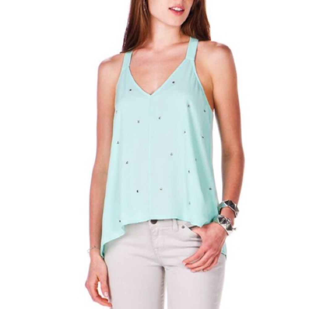 Buttons | Mint Chiffon Racerback Hi-Lo Hem Tank